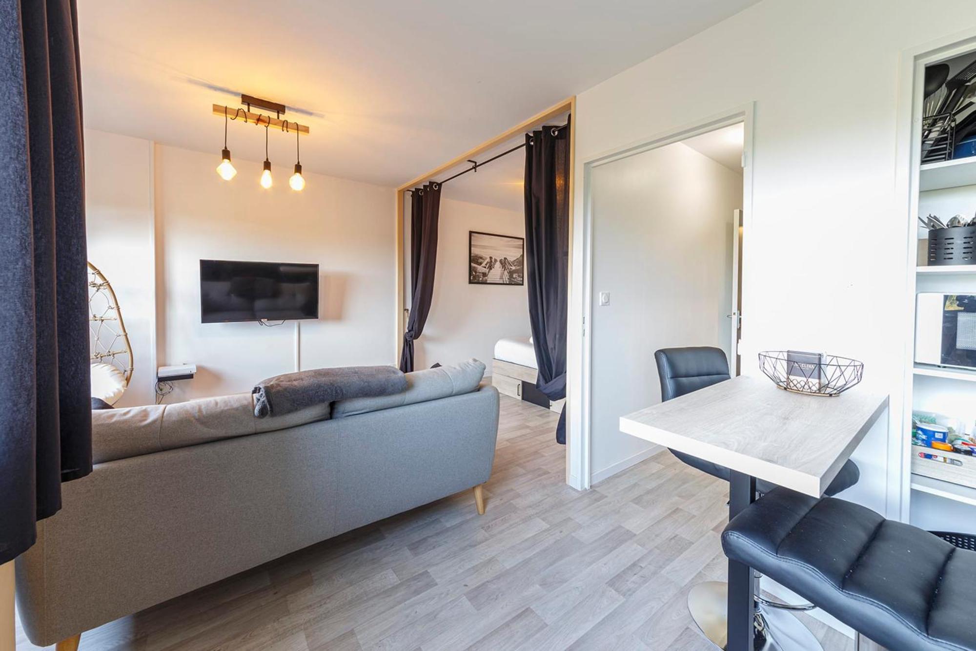 L'Oriole Wifi Parking Apartment Анже Екстериор снимка